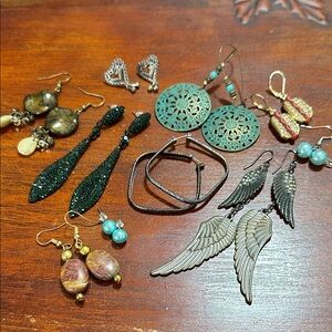 1️⃣3️⃣ 10 Pack Pierced Earrings